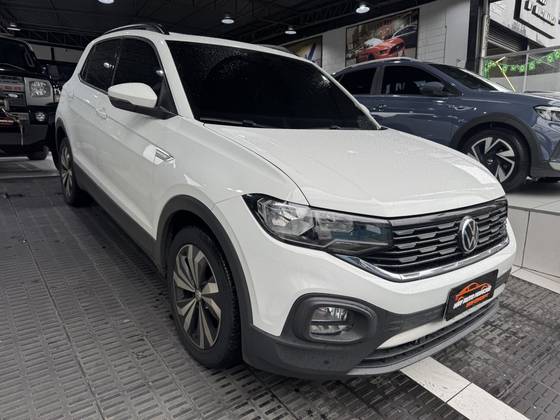 VOLKSWAGEN T-CROSS 1.0 200 TSI TOTAL FLEX COMFORTLINE AUTOMÁTICO VOLKSWAGEN T-CROSS 1.0 200 TSI TOTAL FLEX COMFORTLINE AUTOMÁTICO